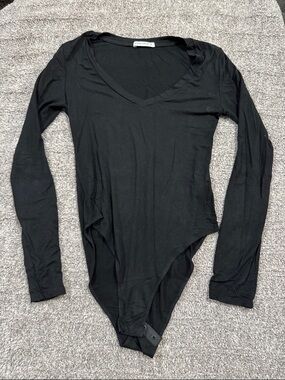 Black Long-Sleeve V-Neck Bodysuit